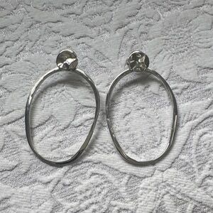REBECCA MINKOFF SILVER TONE HAMMERED METAL 2.5” DROP EARRINGS NWOT